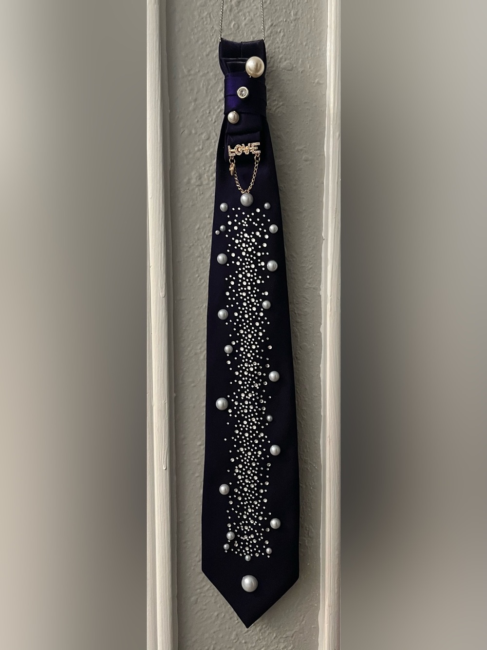 Pearl-Embellished Women's Tie Necklace